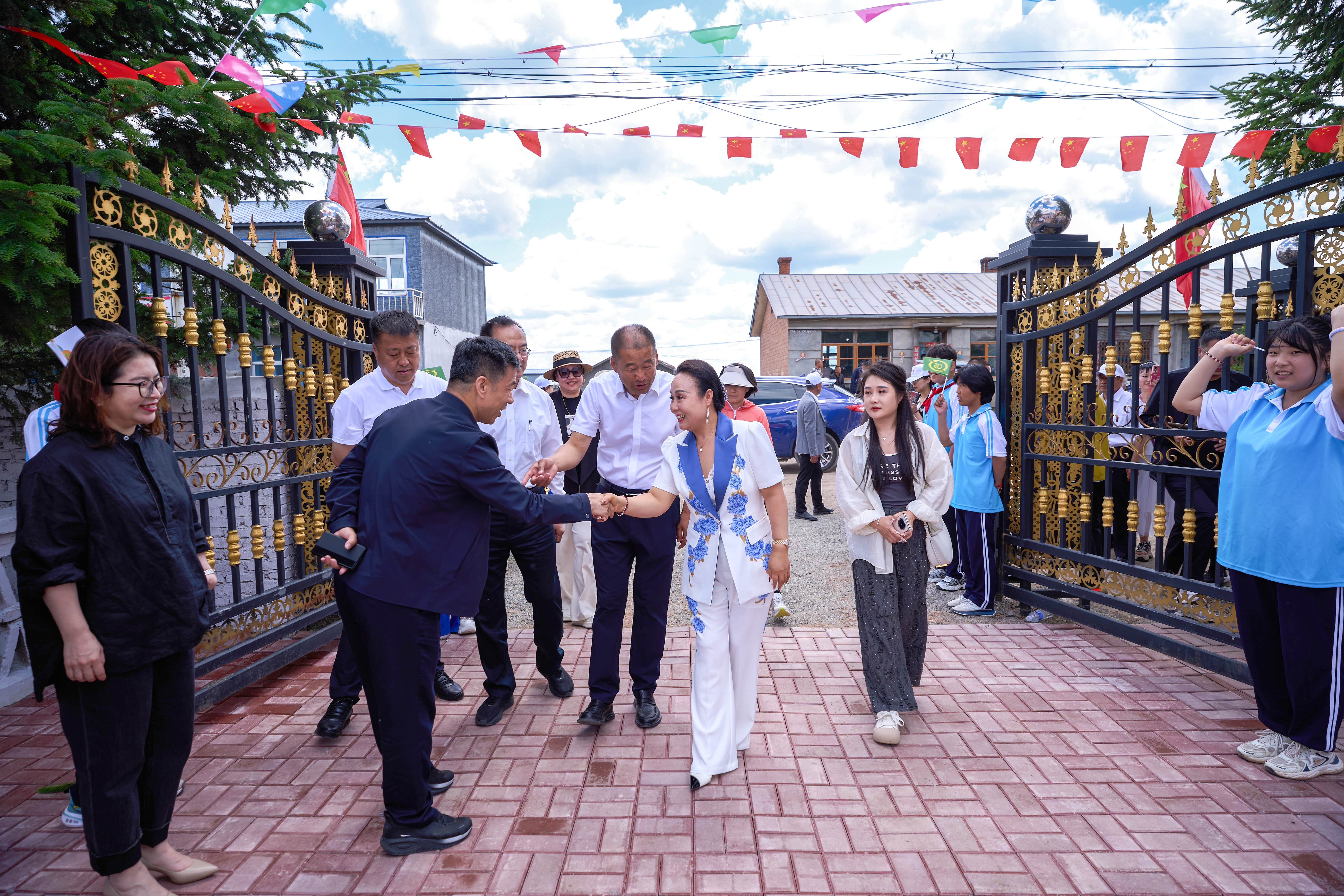第254所 黑龙江巴彦县黑山镇民乐村米兰在线侯玉霞学校 第254所 黑龙江巴彦县黑山镇民乐村米兰在线侯玉霞学校