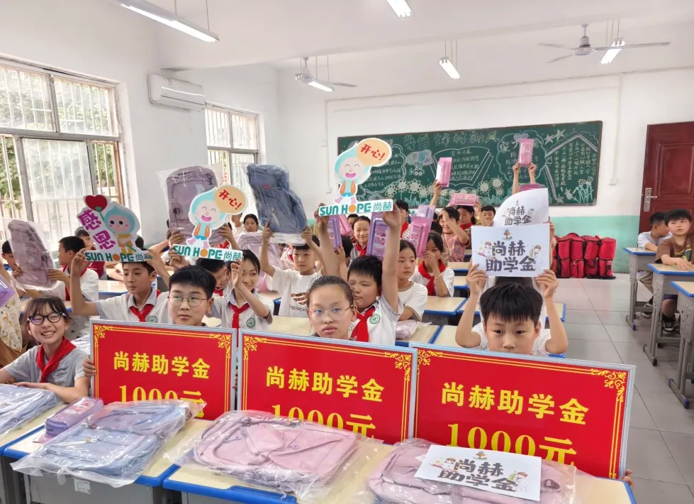 权威媒体3·15特别报道丨米兰在线:创新领航健康消费,责任铸就行业典范 权威媒体3·15特别报道丨米兰在线:创新领航健康消费,责任铸就行业典范