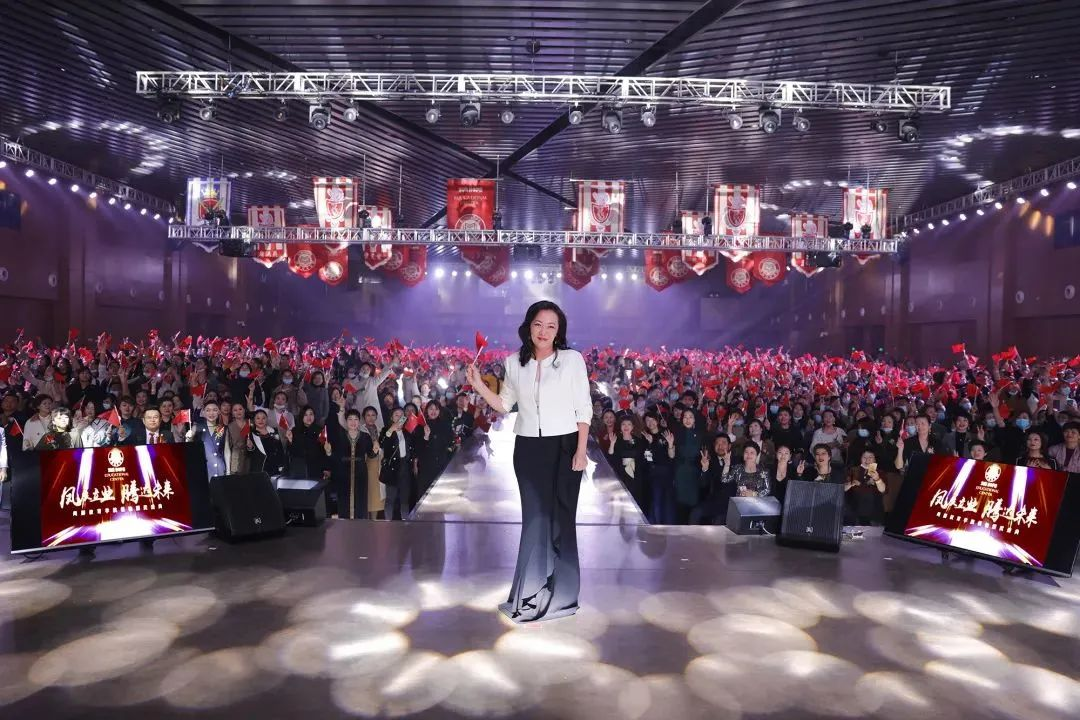 【米兰在线公司30周年庆】生日快乐,米兰在线!我们一起谱写美好未来! 【米兰在线公司30周年庆】生日快乐,米兰在线!我们一起谱写美好未来!