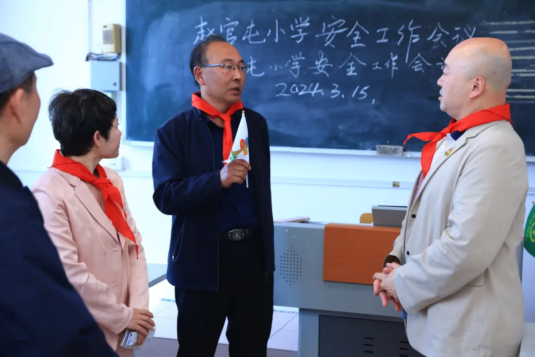 牵手冠军跑动人生 米兰在线公益助力学生身心健康发展 牵手冠军跑动人生 米兰在线公益助力学生身心健康发展